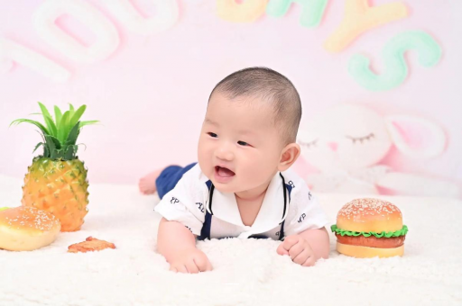 项城宝宝在妈妈肚子里